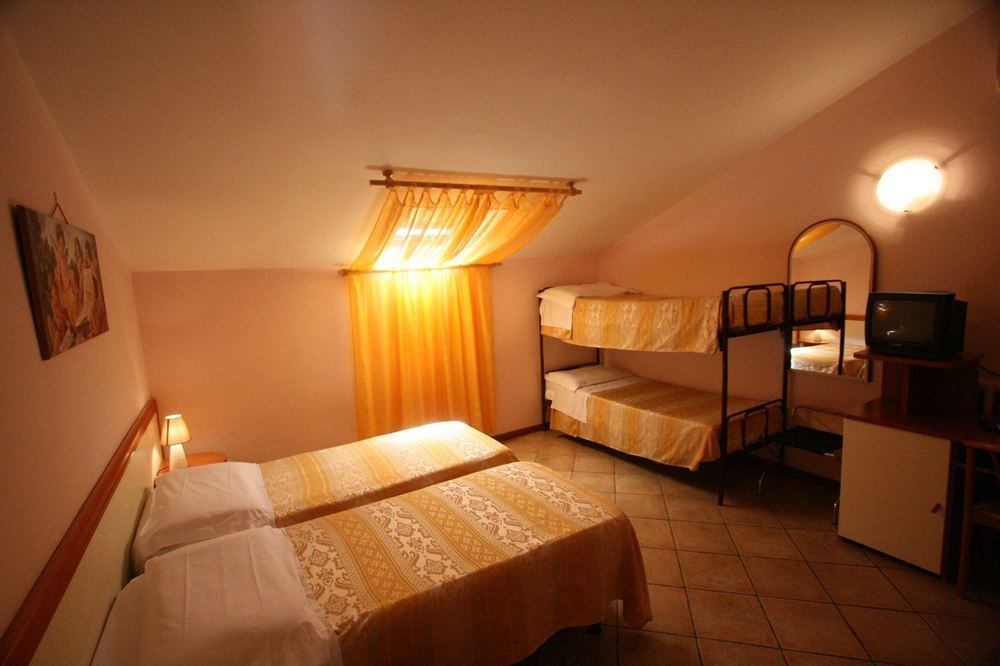 Hotel Venezia モンテカティーニ・テルメ エクステリア 写真